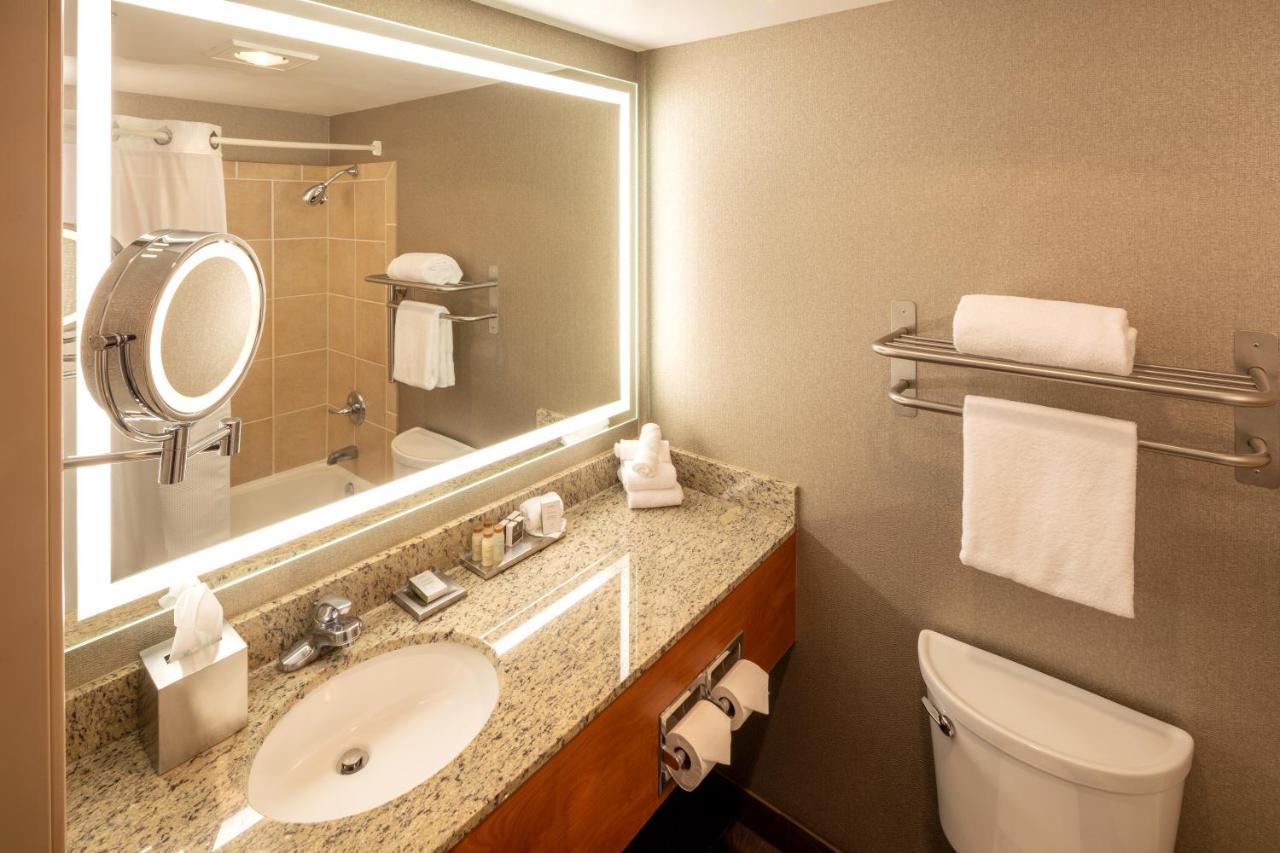 Silver Cloud Hotel Tacoma Waterfront Екстер'єр фото