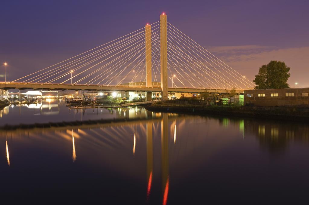 Silver Cloud Hotel Tacoma Waterfront Екстер'єр фото